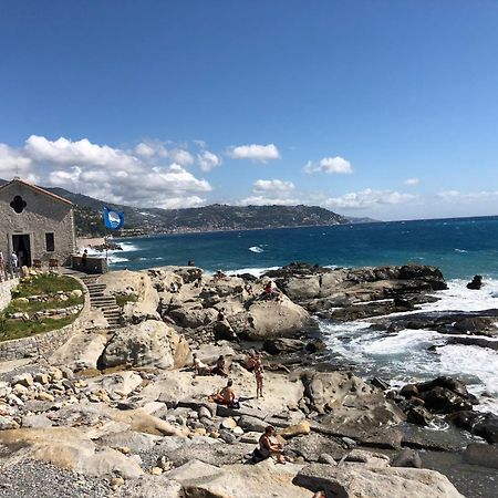 Appartamento Arte E Mare Bordighera Exterior photo